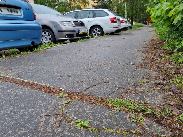 20240506_sokolovska_90_106_parkovani (18) 20240506_sokolovska_90_106_parkovani (18)