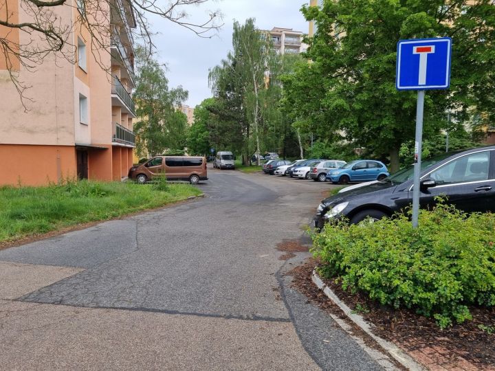 20240506_sokolovska_90_106_parkovani (21) 20240506_sokolovska_90_106_parkovani (21)