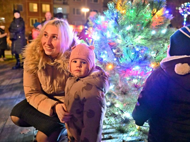 20241210_rozsviceni_vanocniho_stromu_vinice_foto_svoboda (64) 20241210_rozsviceni_vanocniho_stromu_vinice_foto_svoboda (64)