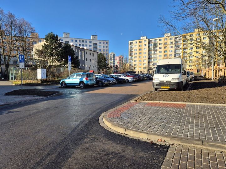 20251210_zluticka_revitalizace_vnitrobloku (19) 20251210_zluticka_revitalizace_vnitrobloku (19)