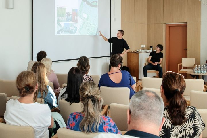 20260915_predstaveni_studie_foto_mo4 (2) 20260915_predstaveni_studie_foto_mo4 (2)